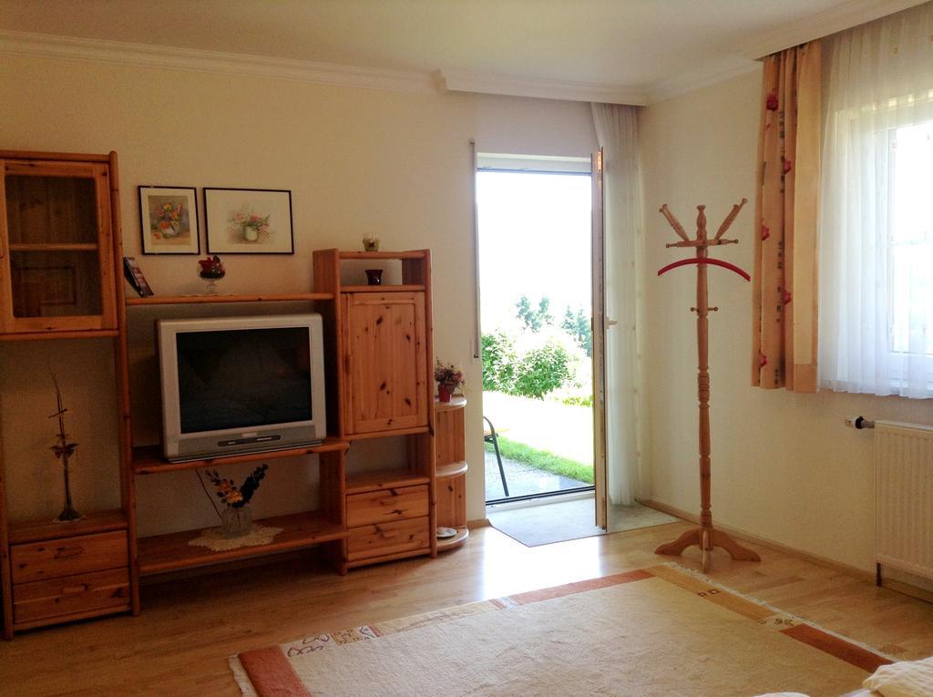 Haus Margit Apartment Schlierbach Room photo